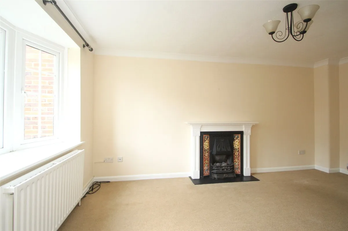 Meadow Lane, Hamble, Southampton, Hampshire, SO31