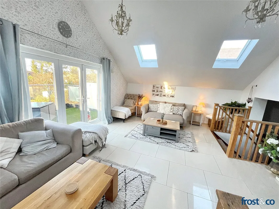Pottery Road, Lower Parkstone, Poole, Dorset, BH14