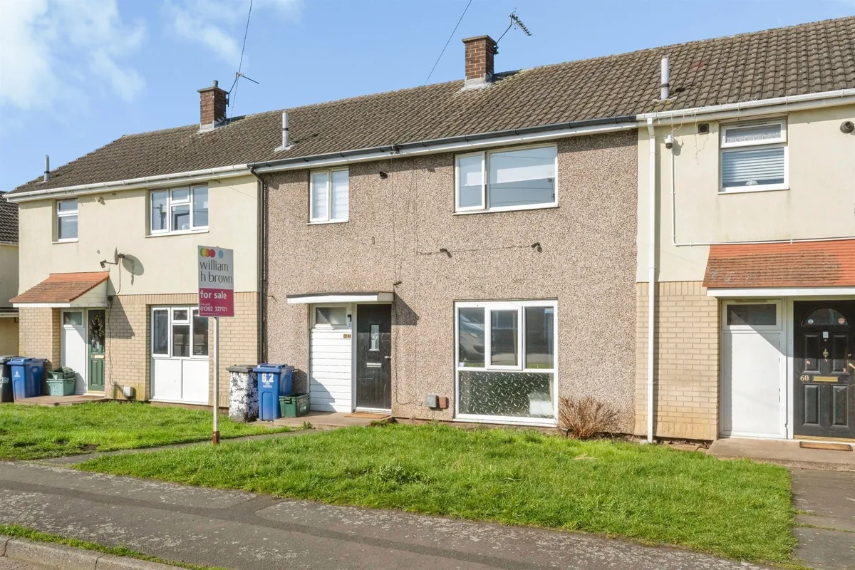 Almond Avenue, Armthorpe, DONCASTER