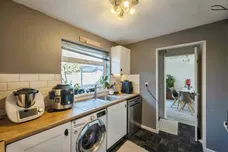 Almond Avenue, Armthorpe, DONCASTER