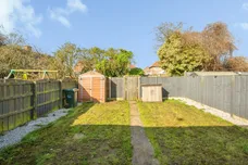 Almond Avenue, Armthorpe, DONCASTER