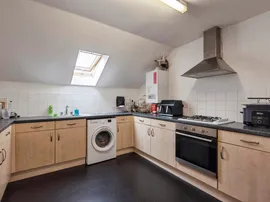 Victoria Crescent, Royston thumb 3