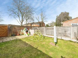 Glenwoods, Newport Pagnell thumb 2