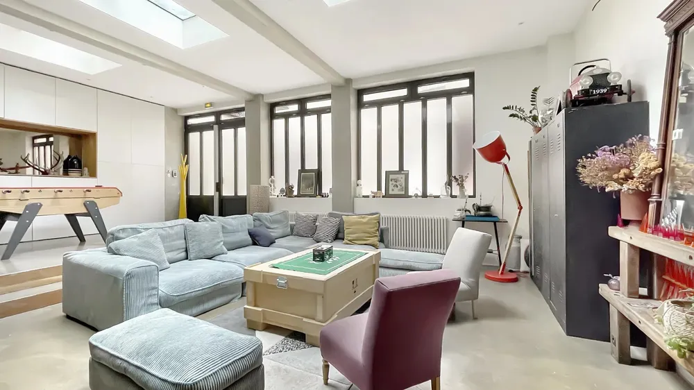 Saint-Ouen-sur-Seine, 93400, France