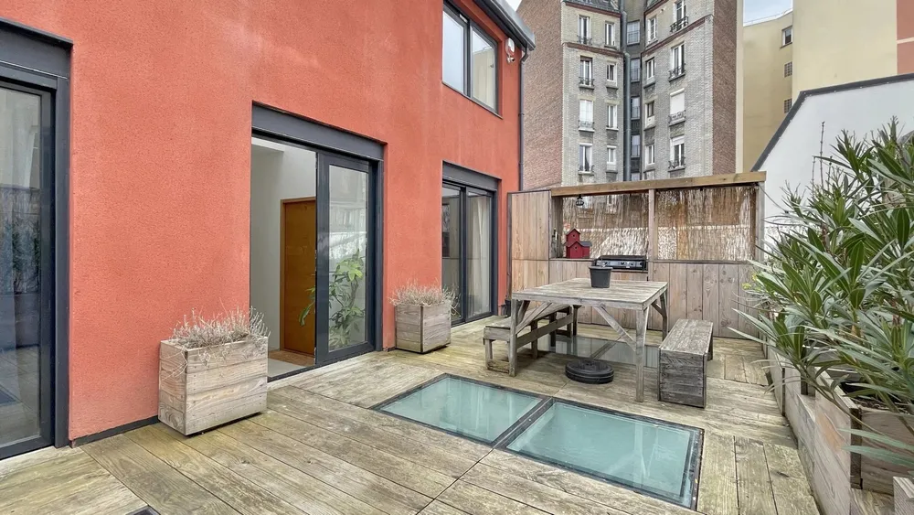 Saint-Ouen-sur-Seine, 93400, France