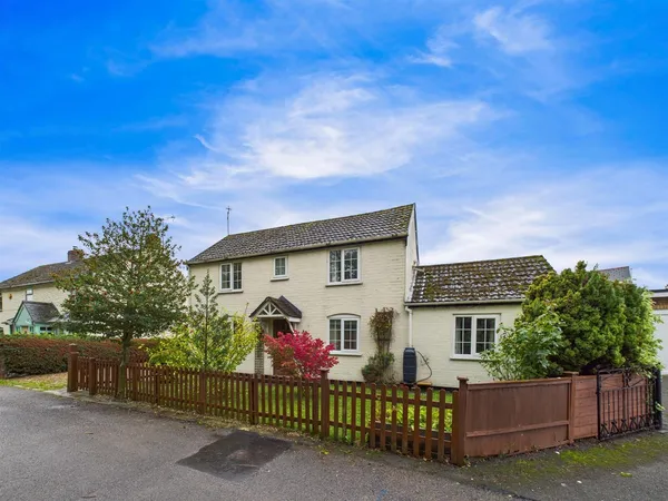 Badger End Cottage, Old School Lane, Wattlesborough, Halfway House