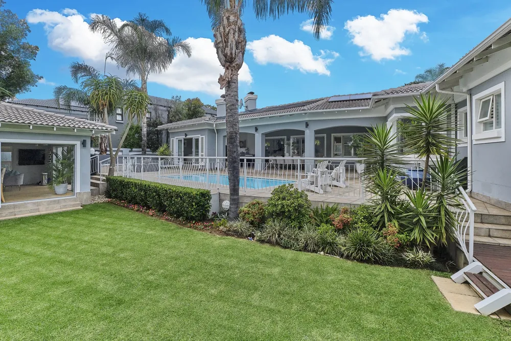 South Africa, Gauteng, Eagle Canyon Golf Estate, Sawgrass Lane, 98