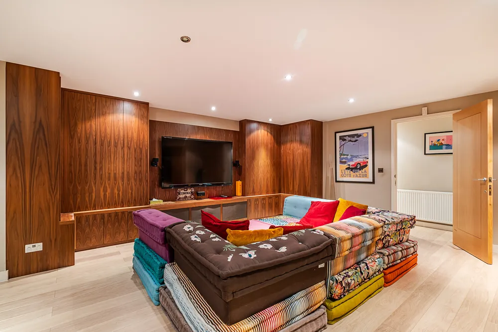 Chartfield Avenue, London, SW15