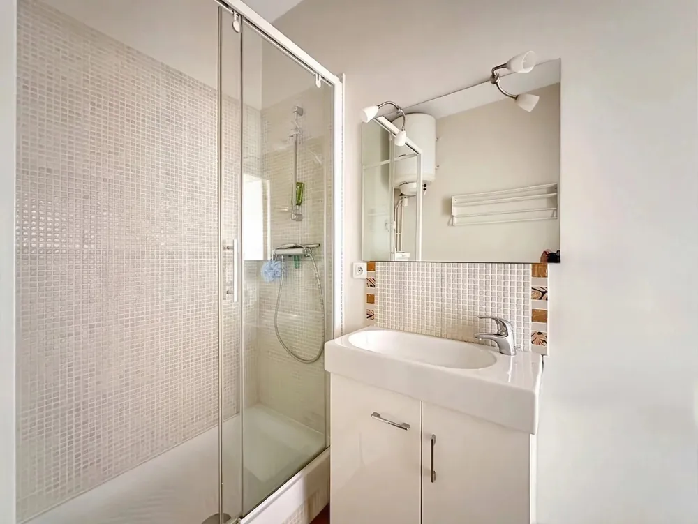 Neuilly-sur-Seine, 92200, France