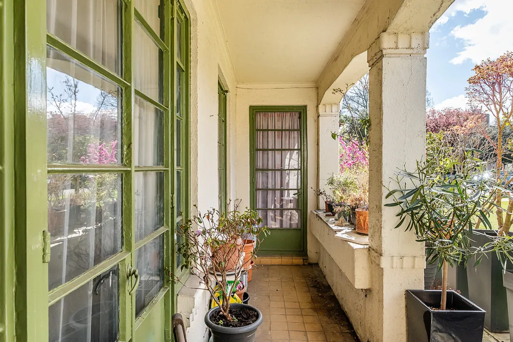 Colebrook Close, London, SW15