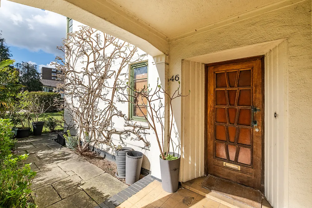 Colebrook Close, London, SW15