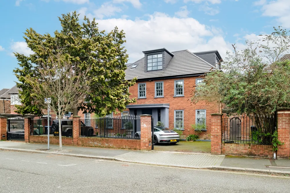 Brondesbury Park, London, NW6