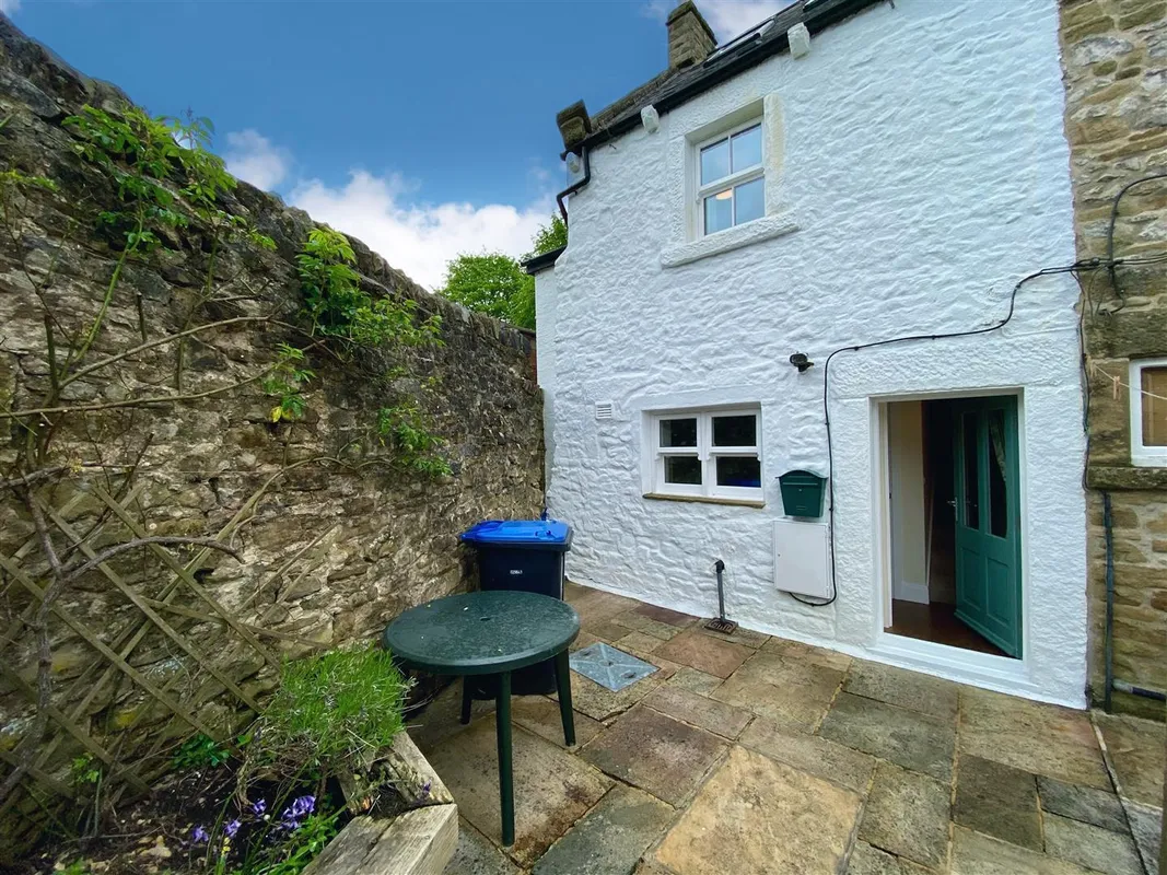 Burch Place, Eyam