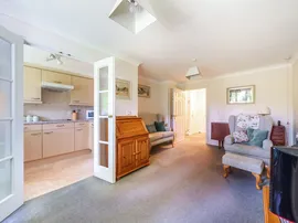 Culliford Road North, Dorchester thumb 3