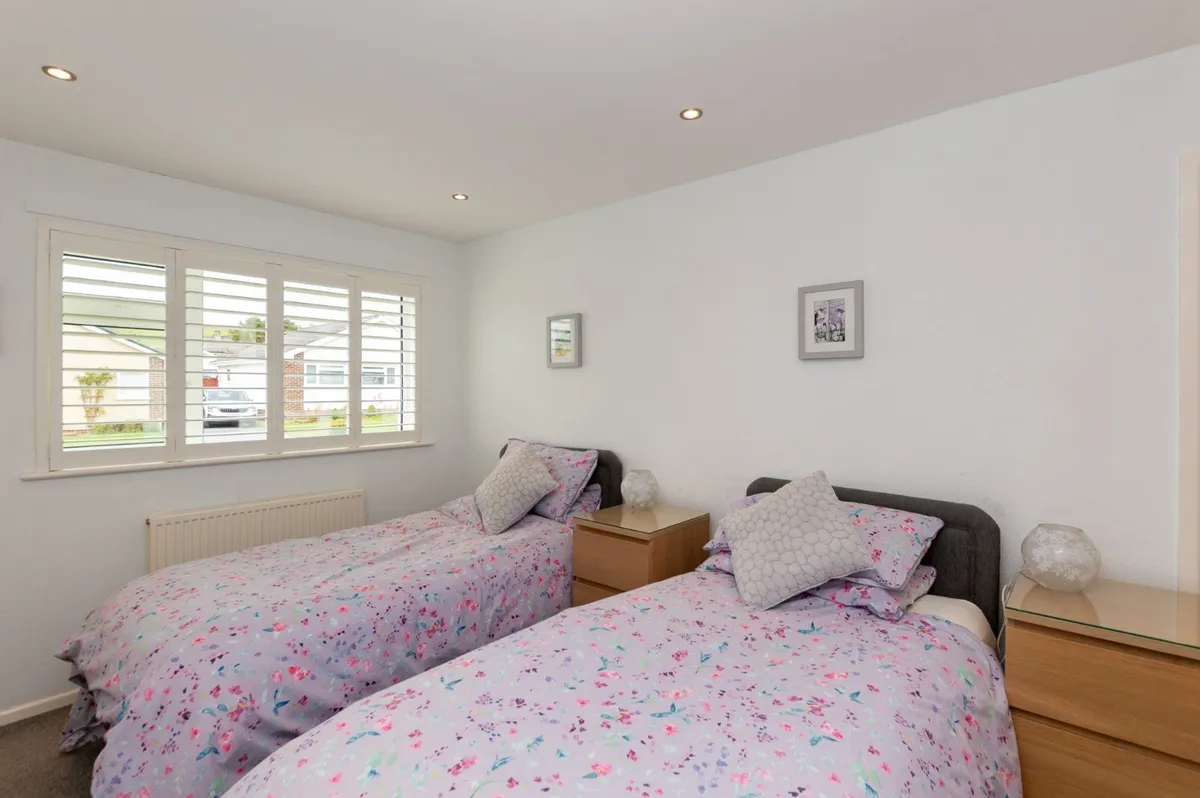 Bryn Tyddyn, Pentrefelin, Gwynedd, LL52