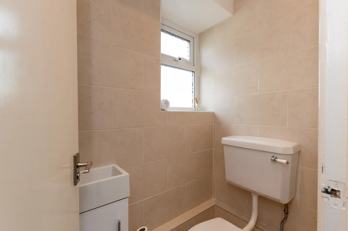 Bryn Tyddyn, Pentrefelin, Gwynedd, LL52