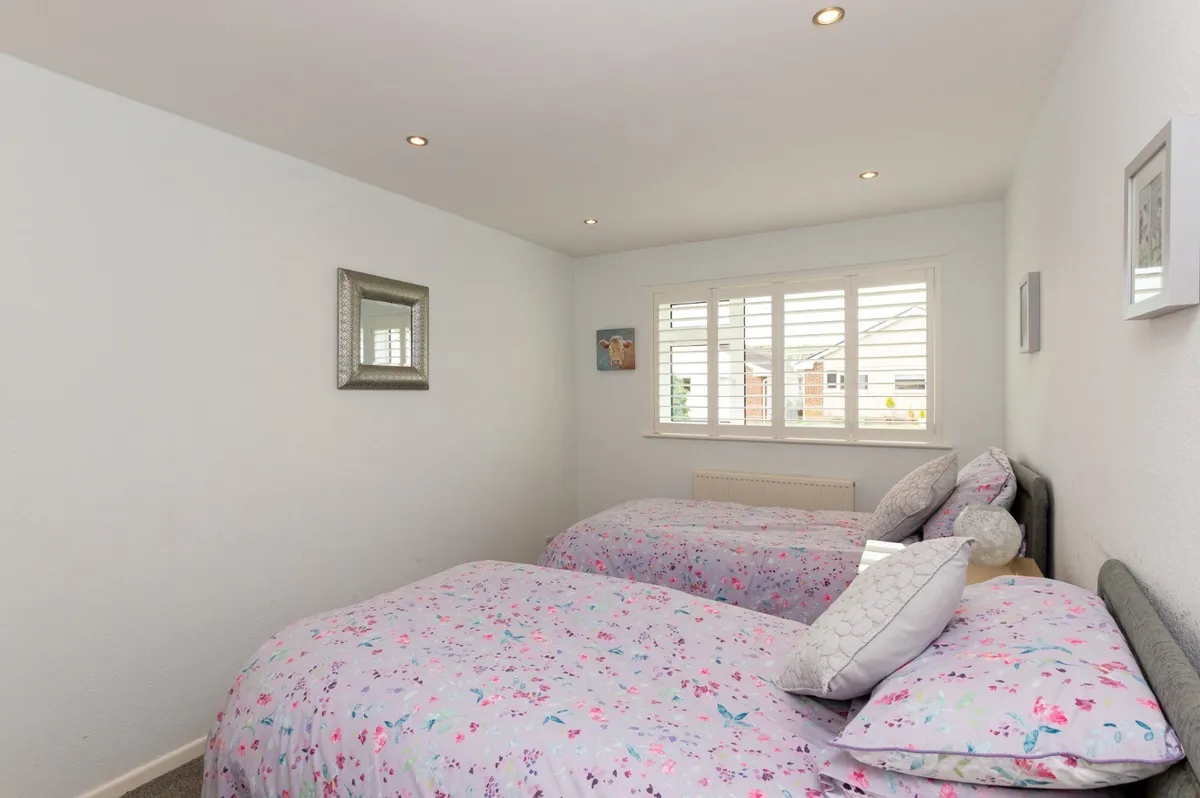 Bryn Tyddyn, Pentrefelin, Gwynedd, LL52