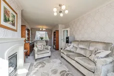 Almscliffe Avenue, Dewsbury