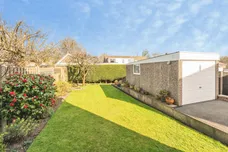 Almscliffe Avenue, Dewsbury