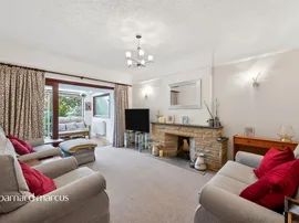 Blakes Avenue, New Malden thumb 3