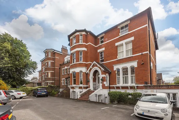 Upper Richmond Road, London, SW15
