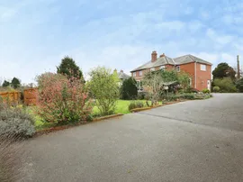 Retford Road, Blyth, Worksop thumb 2