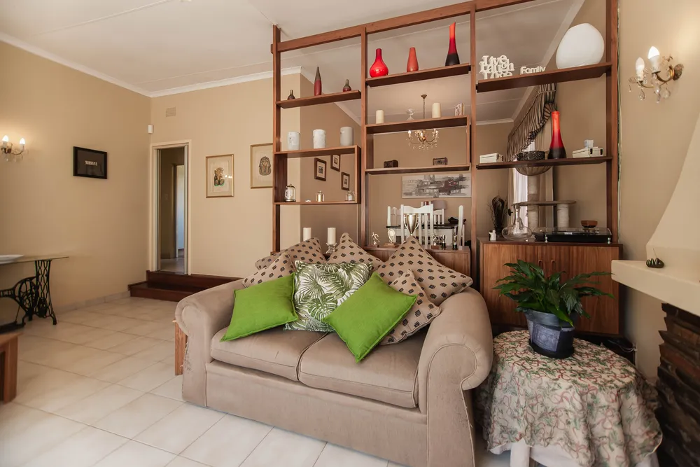 South Africa, Gauteng, Sunnyridge, Northridge Avenue, 14