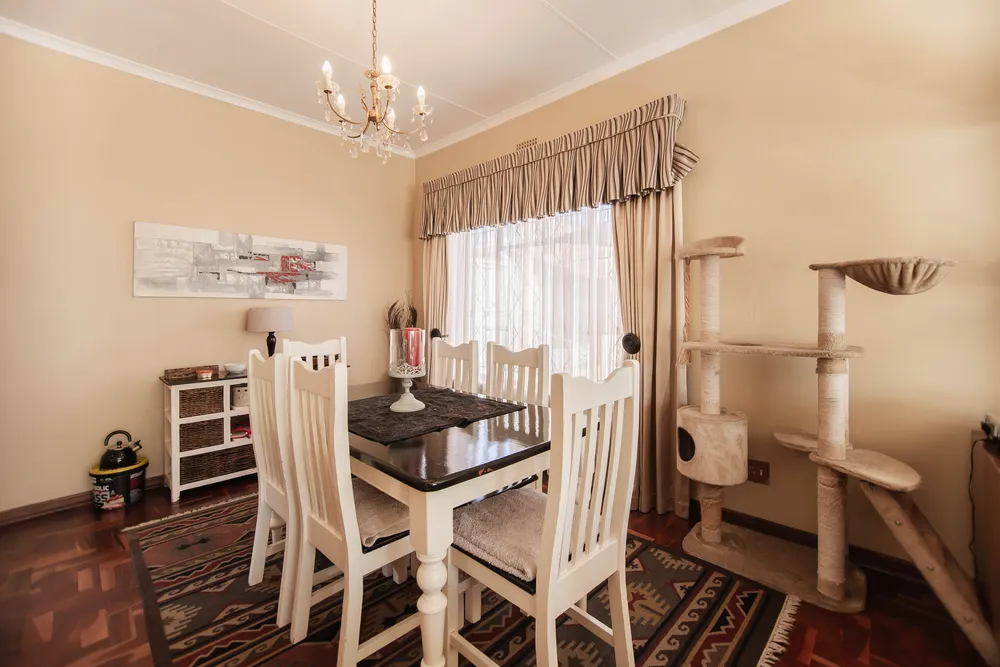 South Africa, Gauteng, Sunnyridge, Northridge Avenue, 14