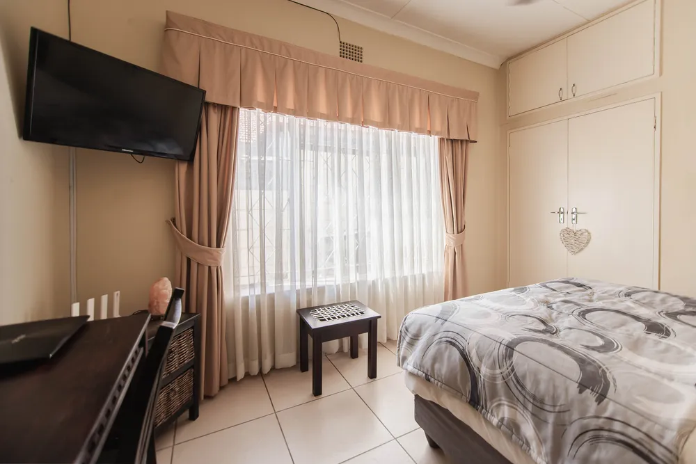 South Africa, Gauteng, Sunnyridge, Northridge Avenue, 14