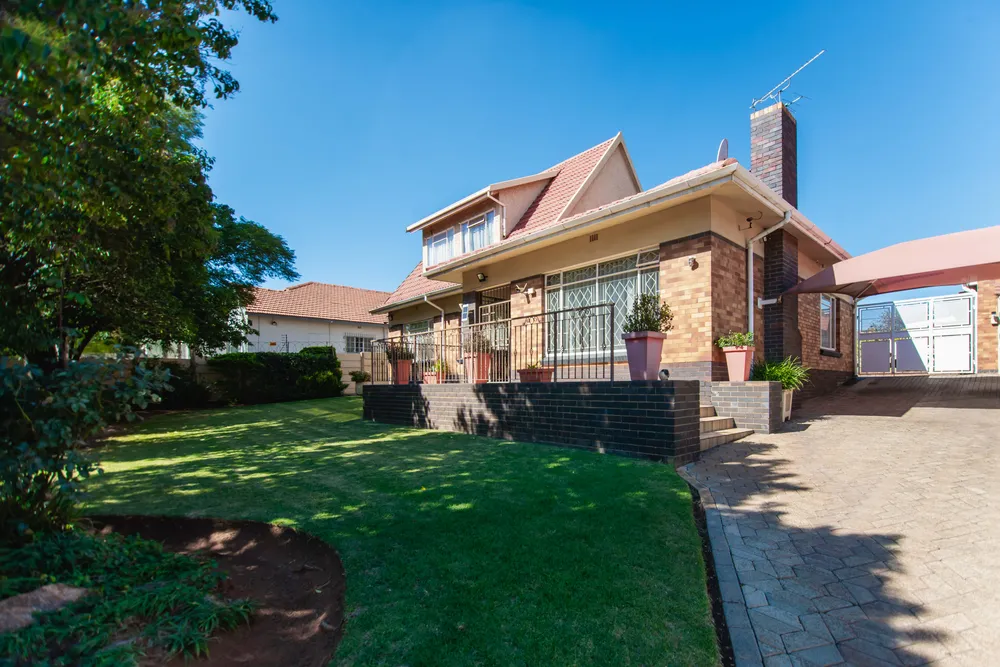 South Africa, Gauteng, Sunnyridge, Northridge Avenue, 14
