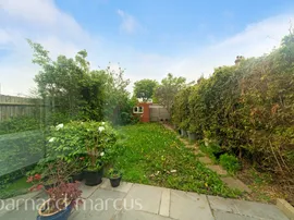 London Road, WALLINGTON photo