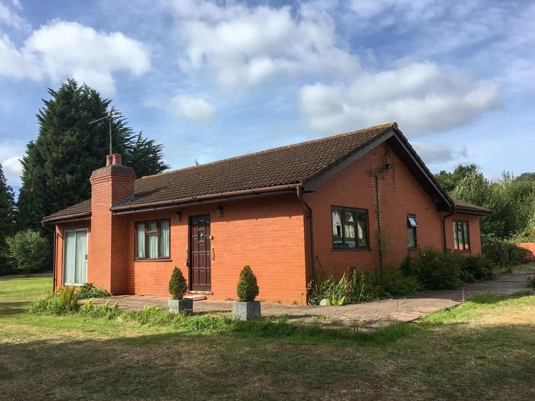 Woodfield Lane Al9 6jj