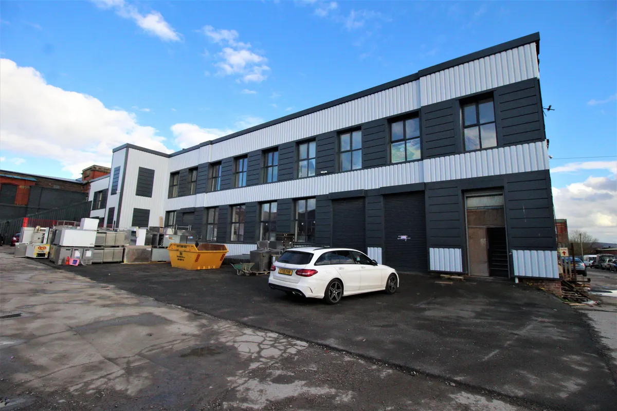 Business Units in Oldham from £600 PCM