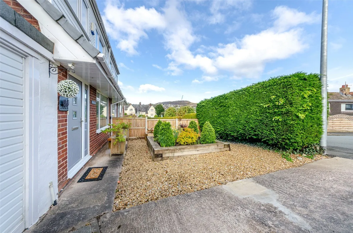 Bryn Seiri Road, Conwy, LL32