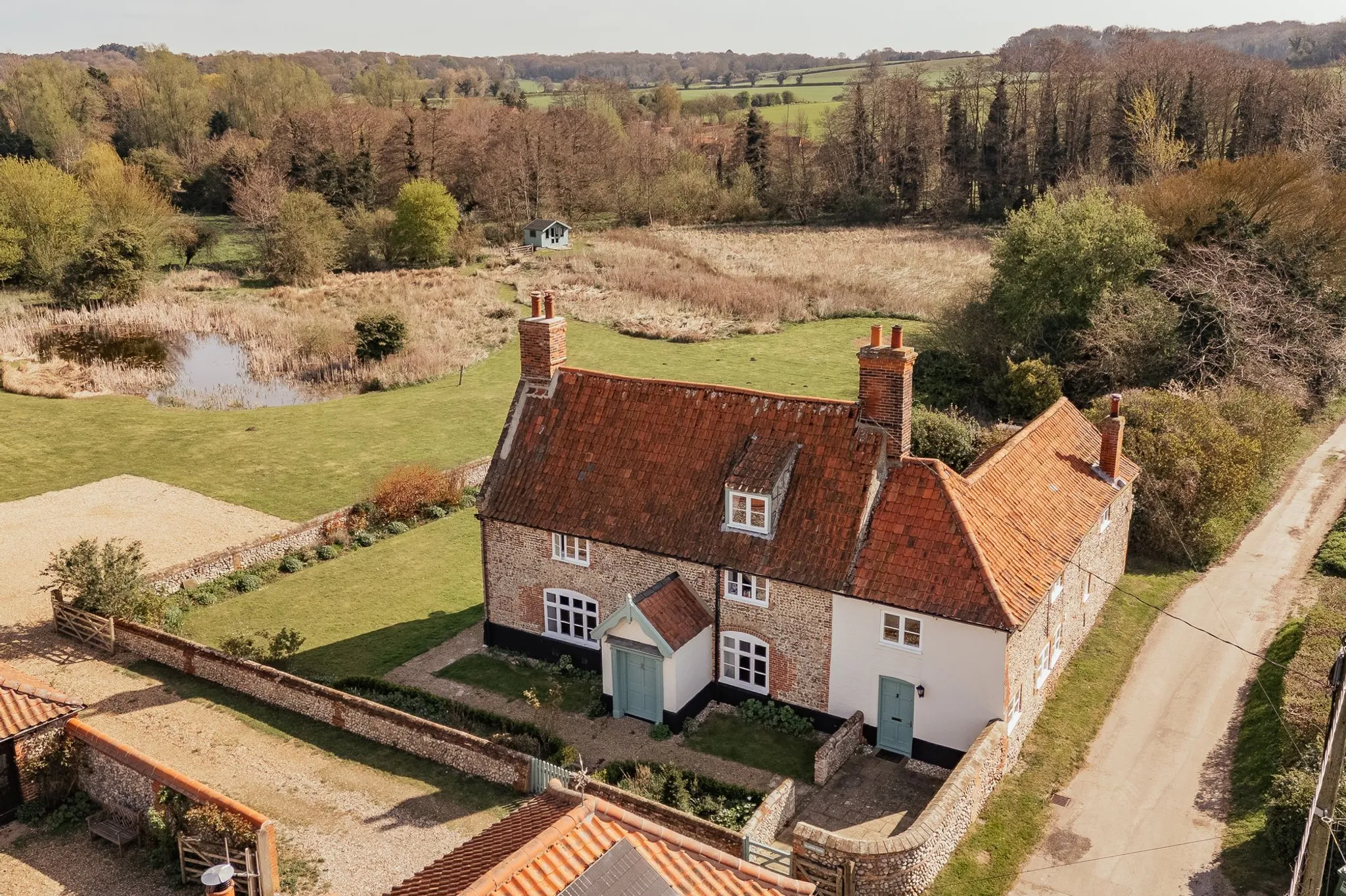 A Character Property Standing Within Beautifully Maintained Grounds Offered Chain Free In Letheringsett