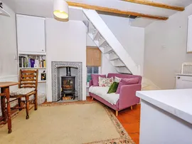 Austins Place, Hemel Hempstead thumb 2