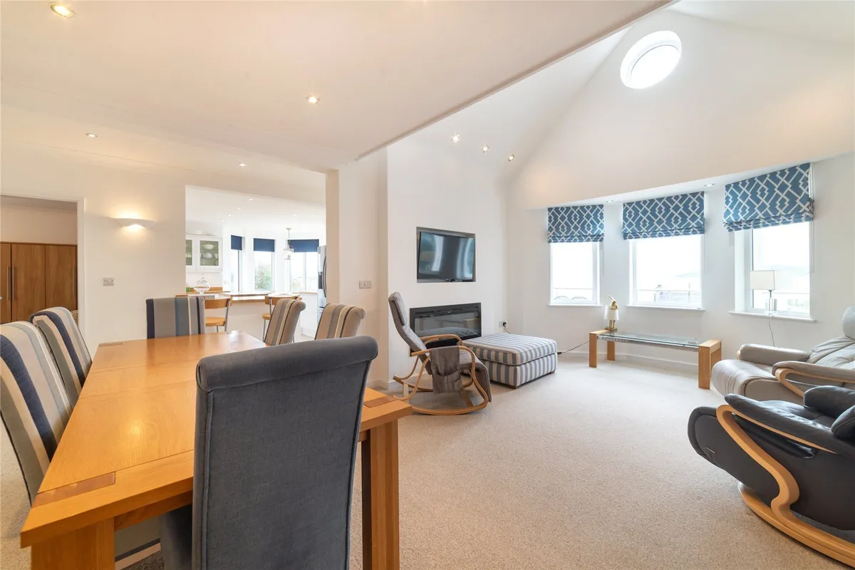 Beach Road, Benllech, Tyn-y-Gongl, Isle of Anglesey, LL74