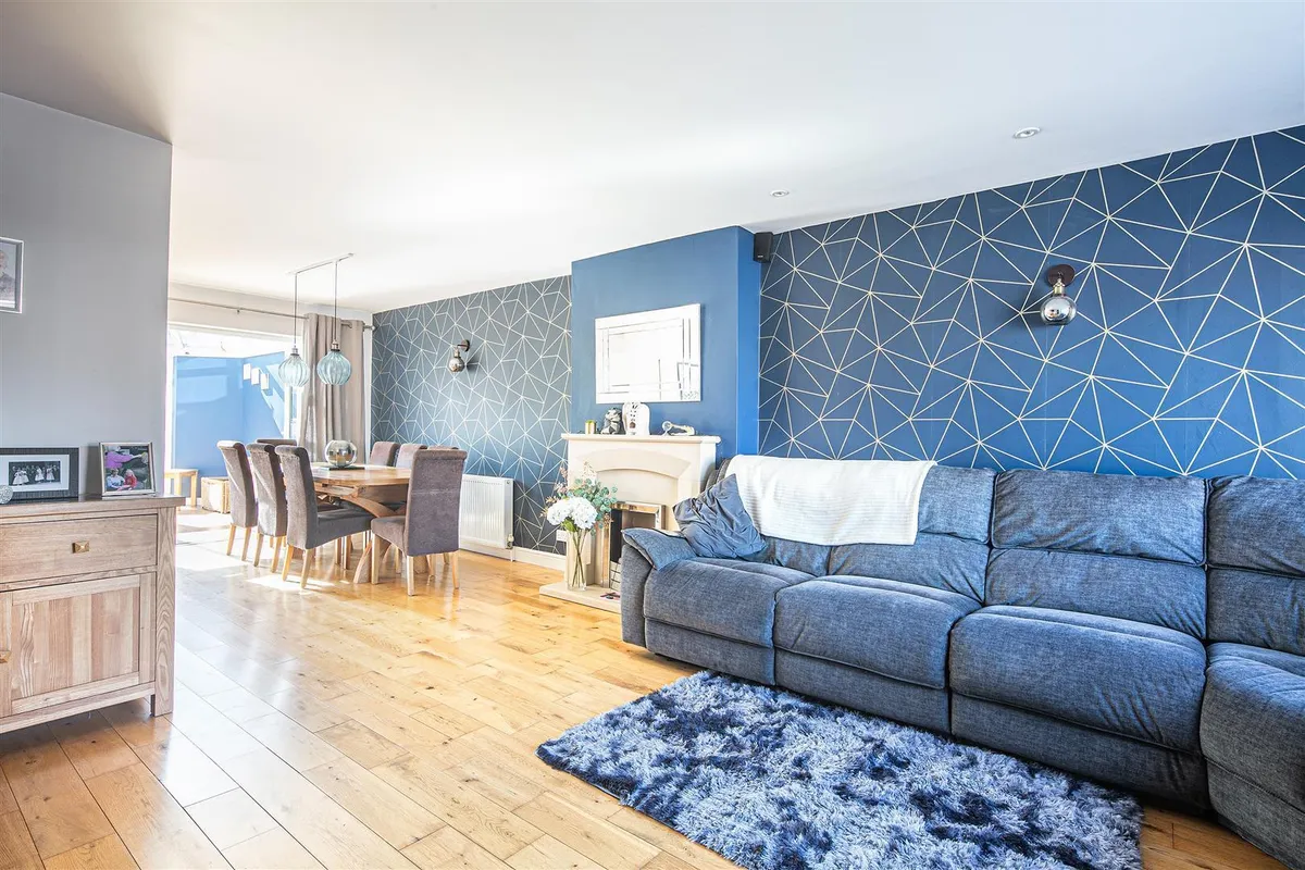 4 Everard Avenue, Bradway, S17 4LZ