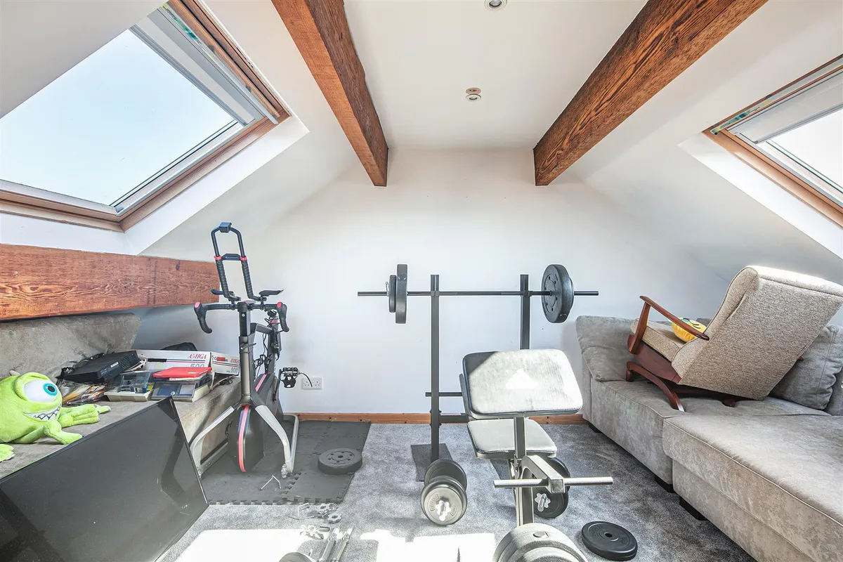4 Everard Avenue, Bradway, S17 4LZ