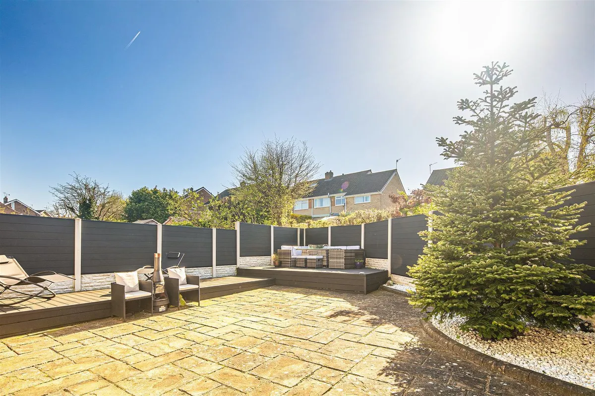 4 Everard Avenue, Bradway, S17 4LZ