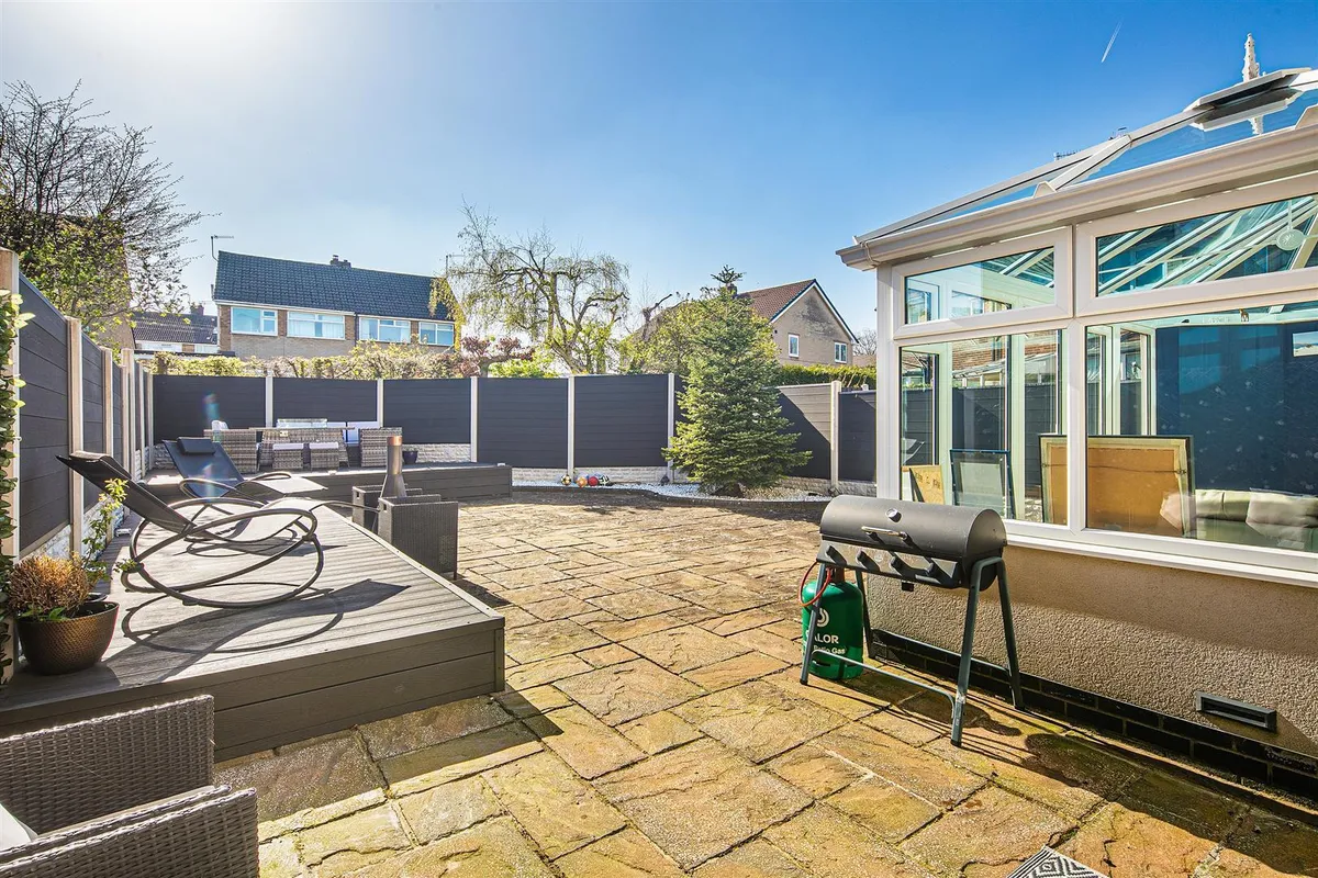4 Everard Avenue, Bradway, S17 4LZ