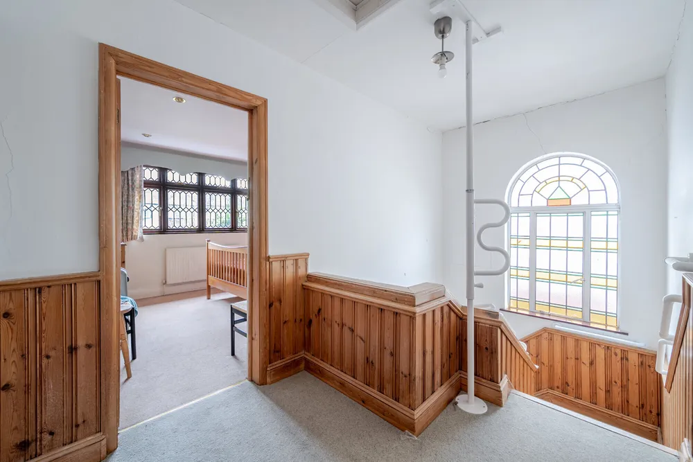 Manor Drive, Esher, KT10