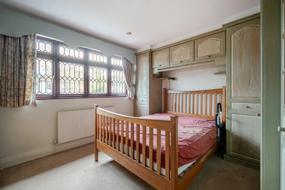 Manor Drive, Esher, KT10