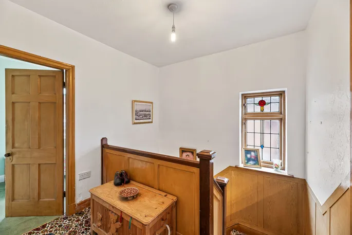 Property carousel image 13
