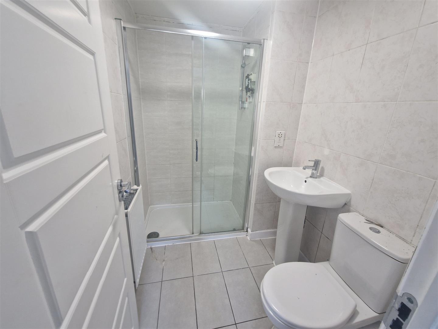 Wheeler Close, Dartford Image 13
