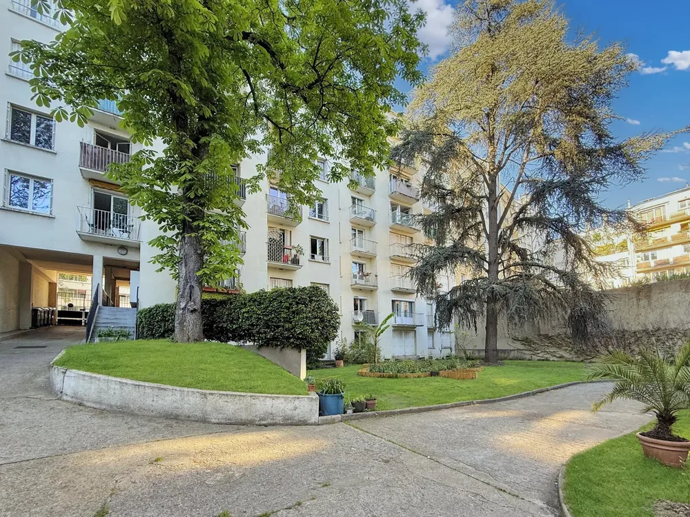 Boulogne-Billancourt, 92100, France