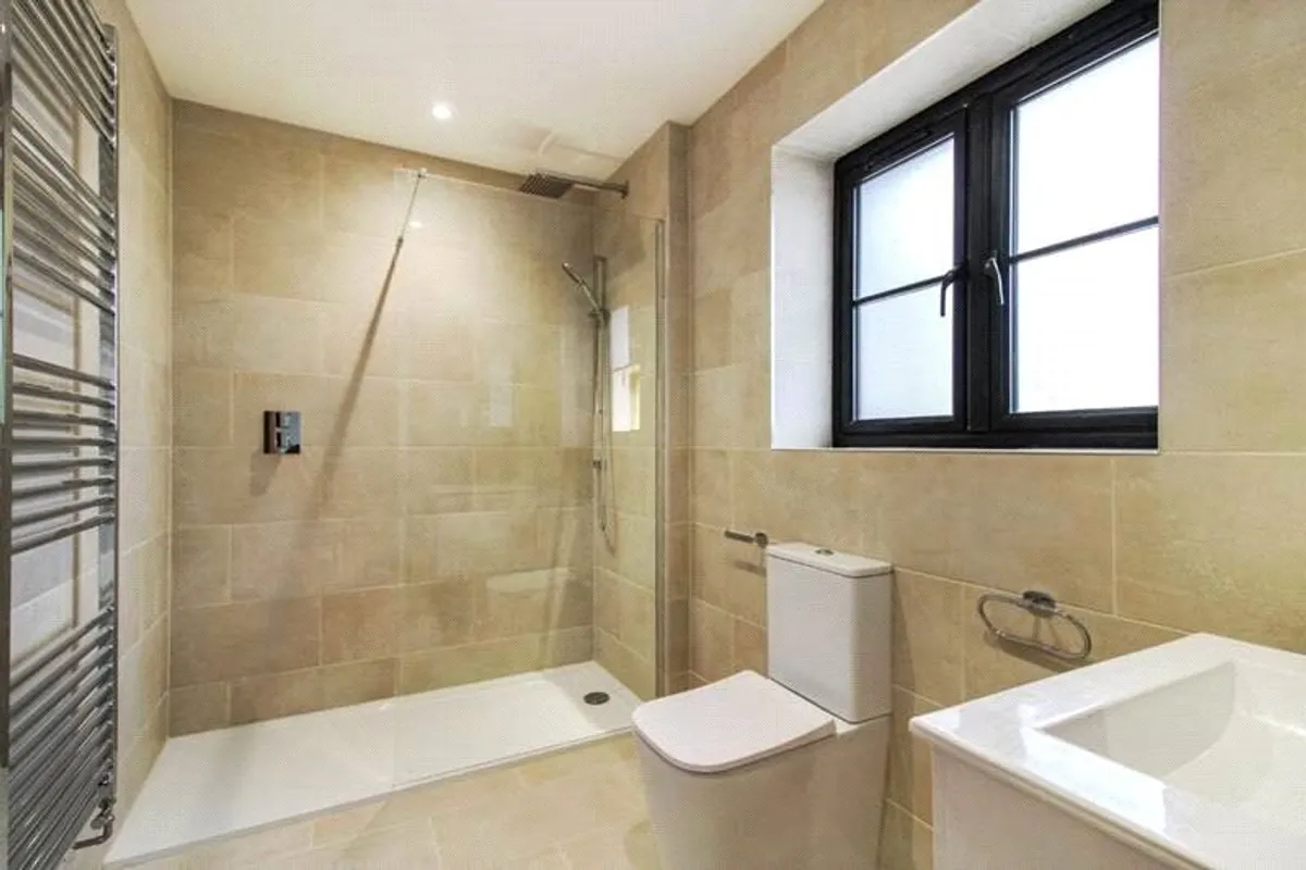 Deer Hurst House, Pamber End, RG26
