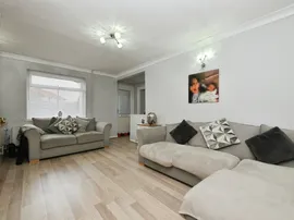 Stanstead Road, HODDESDON thumb 3