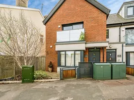 Minniecroft Road, Burnham, Slough photo