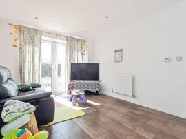 Kilner Close, Stevenage thumb 3